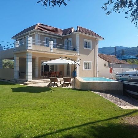 Villa Morris Nydrí Eksteriør bilde